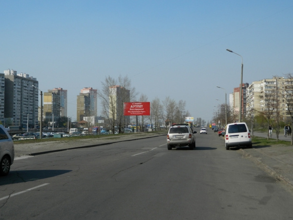 Щит 6x3,  ул. Оноре де Бальзака, 88/ ул. Милославская - ТЦ "Квадрат"